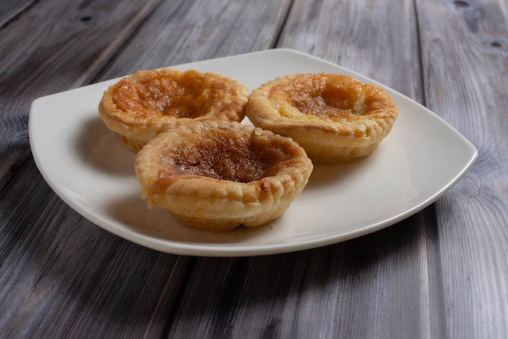 Traditional Bakewell puddings